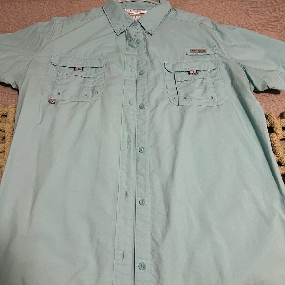 Columbia Men's Aqua Button-Down Shirt